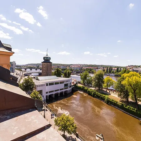 Apartament Classy Riverside In The Old Town Of Praga