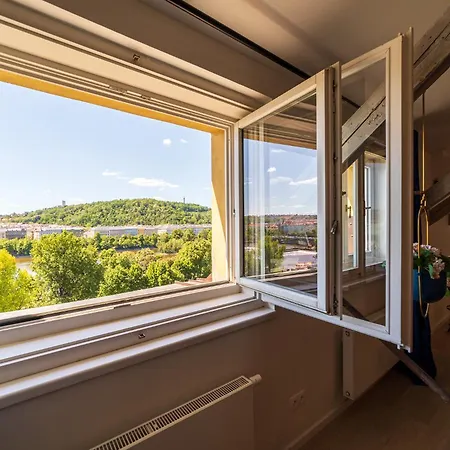 Apartament Classy Riverside In The Old Town Of Praga